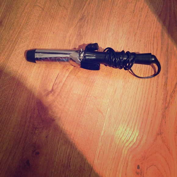 Revlon large barrel curler