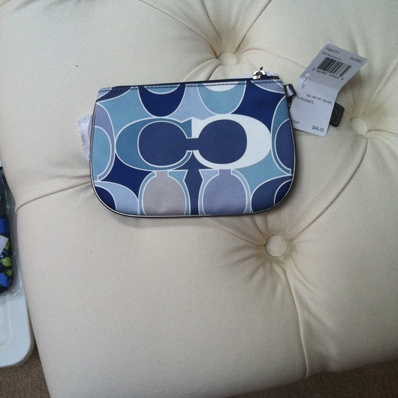 Coach Clutches & Wallets - Coach Gallery Scarf wristlet-NWT