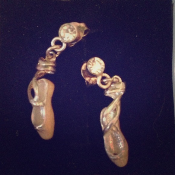 Ballet earrings