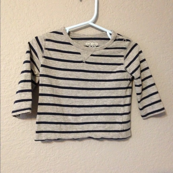 Children's place shirt