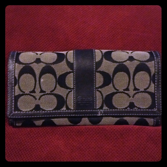 Coach Clutches & Wallets - Coach wallet