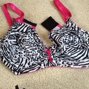 2bras,, an blue shirt button down