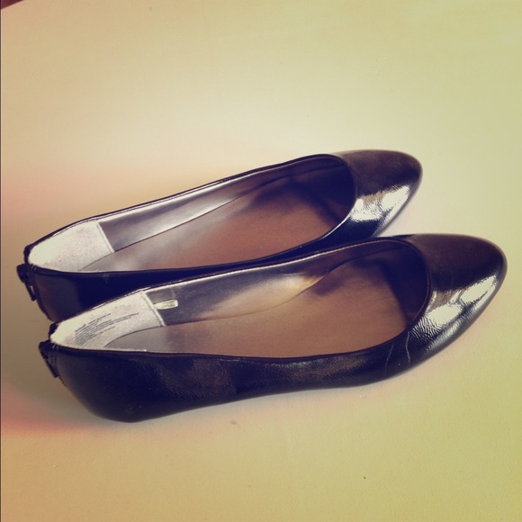 SOLD!!! Gap, black flats never worn size 8