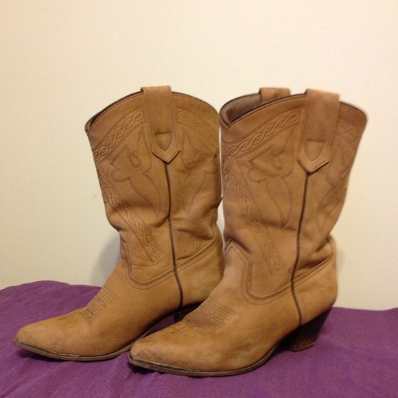 Boots - Cowgirl boots