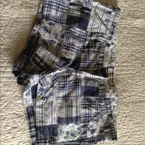 Floral/quilt patterned shorts
