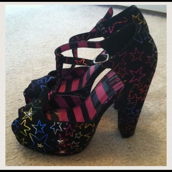 Avril lavene shoes