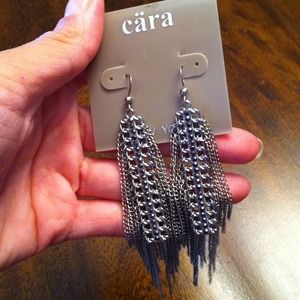 cara Jewelry - Chain dangle earrings cara Jewelry - Chain dangle earrings