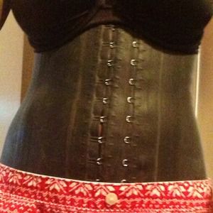 Waist trainer