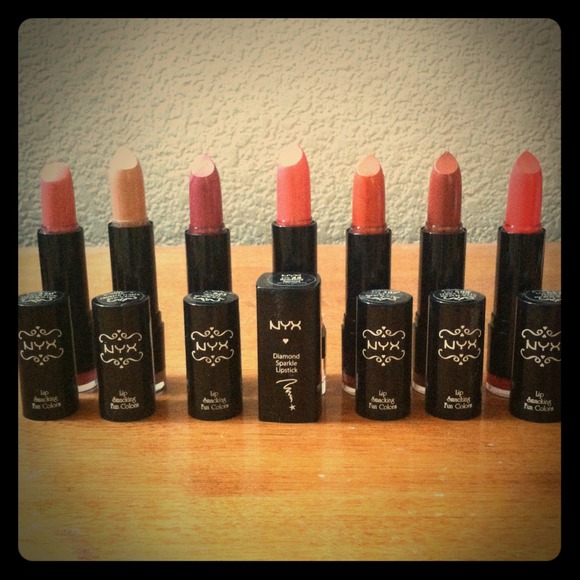 ❌SOLD❌NYX lipsticks 🎁