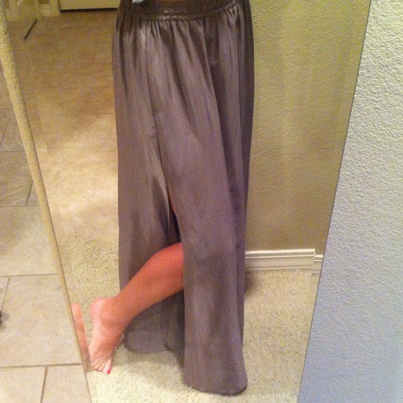 2 bcbg maxi skirt