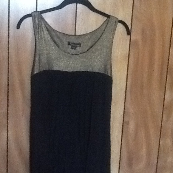Black forever 21 dress wi gold accent