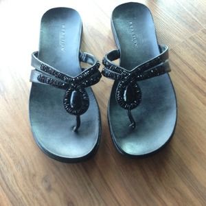 Sale! Kenneth Cole Reaction Beaded Black Sandals