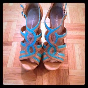 BCBG platform sandals❌SOLD❌