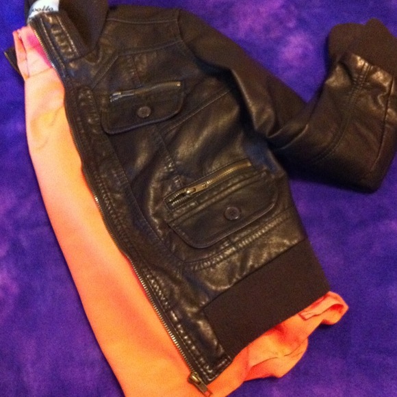 Brown bomber jacket - Picture 2 of 2