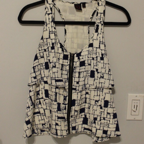Material Girl Blue pattern tank