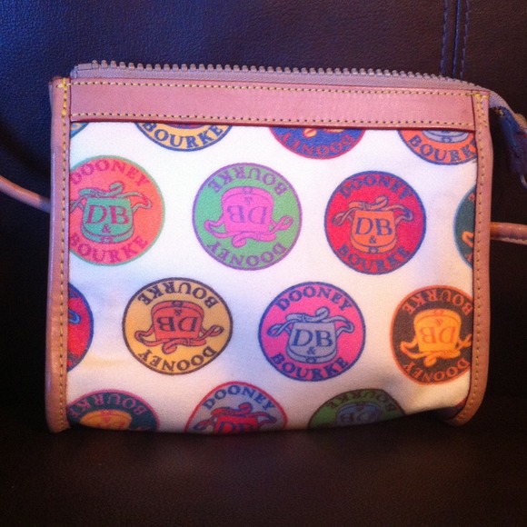 SOLD💫Authentic Dooney and Bourke crossbody