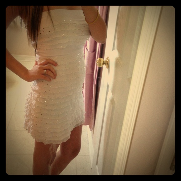 Short white party dress!