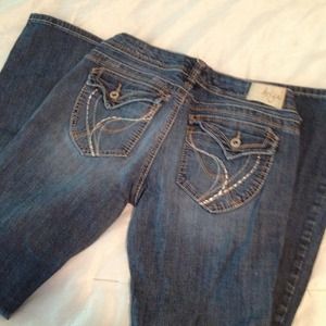 Ariya jeans BUNdLED with black yoga pants