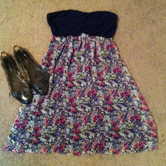 Strapless Express Dress