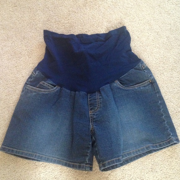 ❌❌❌SOLD❌❌❌ Maternity denim shorts