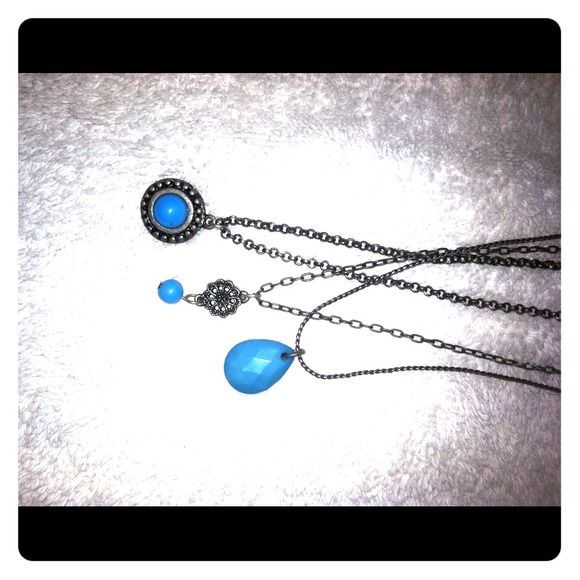 Turquoise beaded and metal necklace