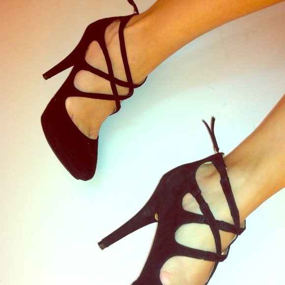 SOLD Nine West Black Suede Pumps SOLD