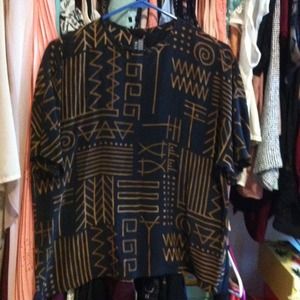 💢SOLD💢Black and bronze tribal print top