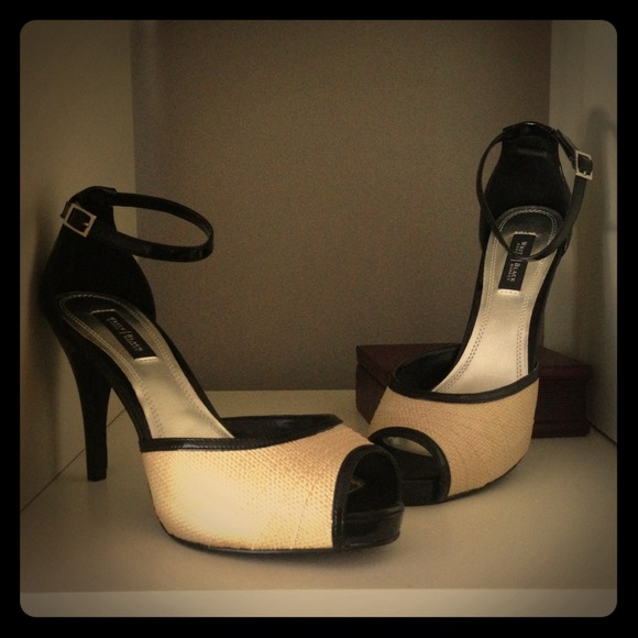 Just Reduced!  WHBM Natural Raffia/Patent Heel