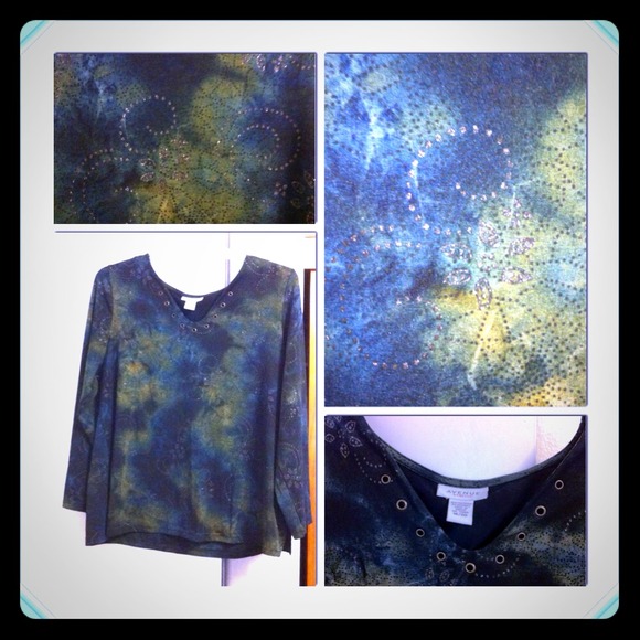 18/20 3quarter sleeve multi color top