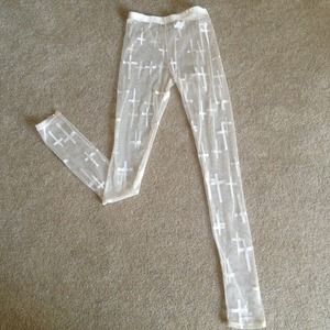 Cross see-through leggings.