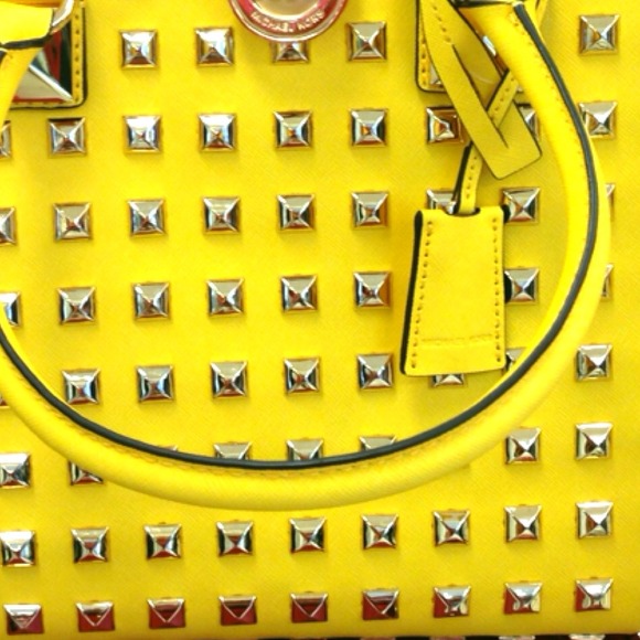 Leather Authentic MK - Picture 3 of 4