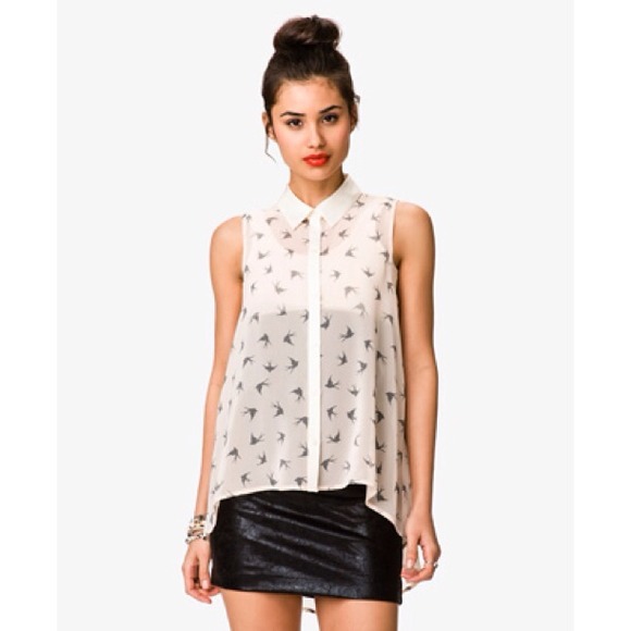 Forever 21 Tops - 🚫SOLD🚫Dove Print High Low Shirt Forever 21 Tops - 🚫SOLD🚫Dove Print High Low Shirt