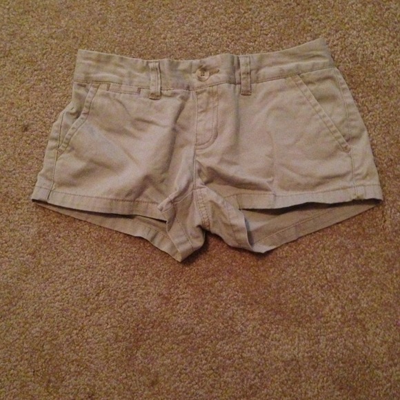 Aeropostale khaki shorts.