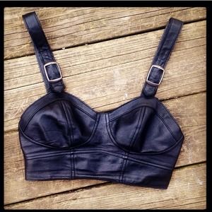 Kill City leather bralette. TO DIE FOR @hanscobar