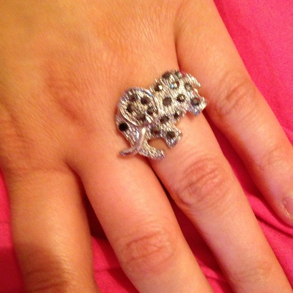 Ring - Picture 1 of 1