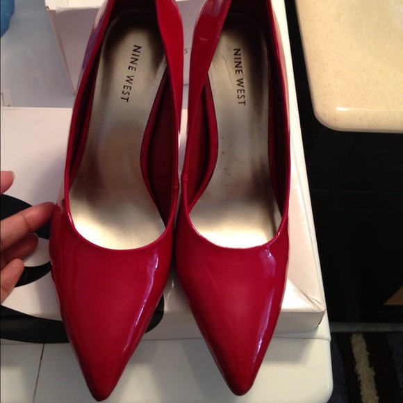 Nine West Pumps SOLD!!! - Picture 2 of 4