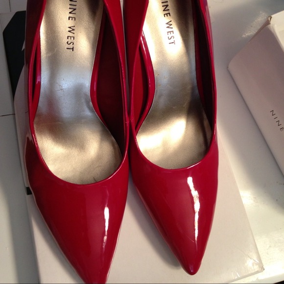 Nine West Pumps SOLD!!! - Picture 3 of 4