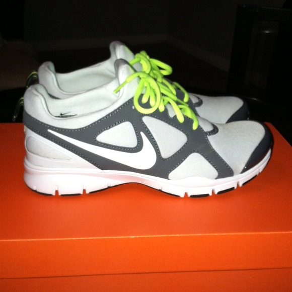 Womens Nike's