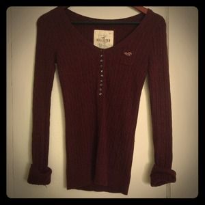 Hollister sweater