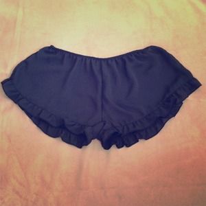 Brandy Melville Vido Short❤