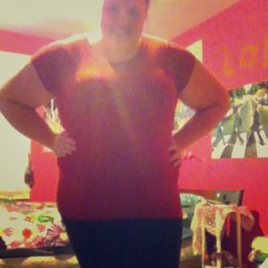 🚫🚫SOLD🚫🚫Red stretchy knit like shirt