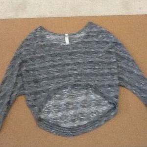 Grey crop tee