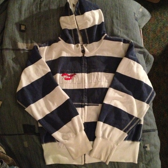 White and blue stripped hoodie from Maine