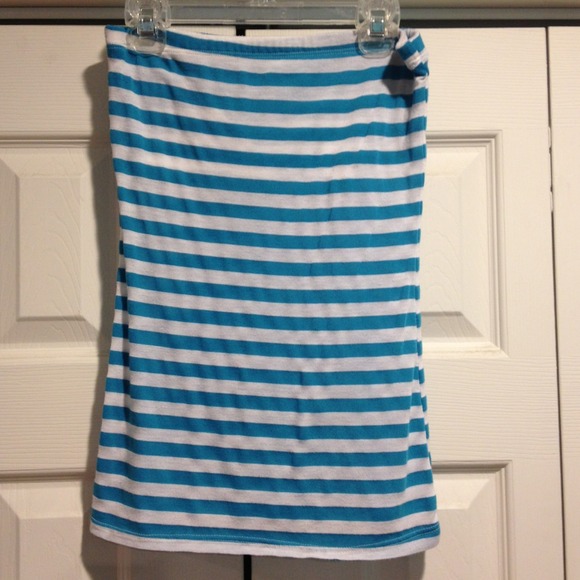 White an blue striped strapless shirt. Medium. - Picture 1 of 3