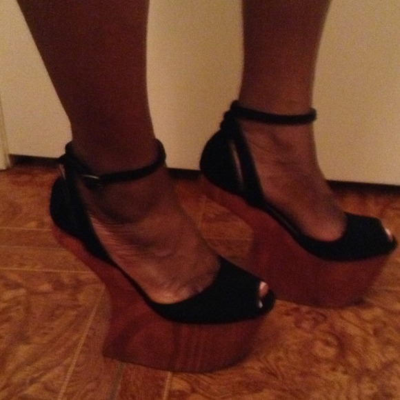 Jeffrey Campbell heel less wedges - Picture 4 of 4