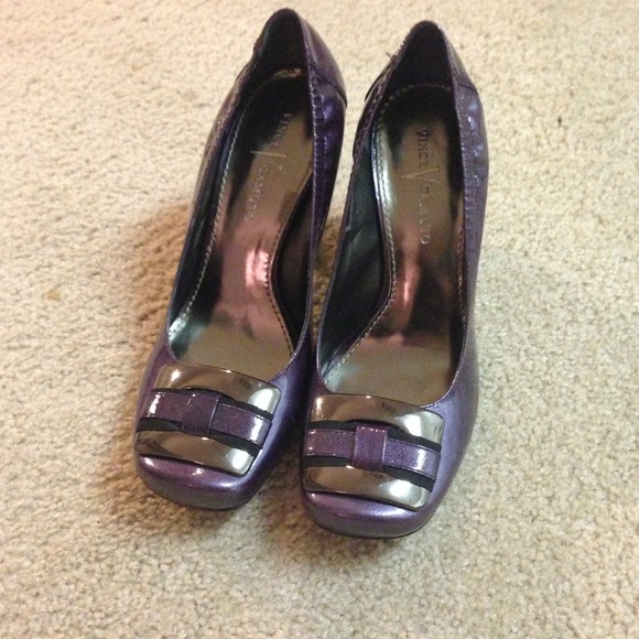 🚫SOLD🚫Vince Camuto 7B Purple Patent Heels