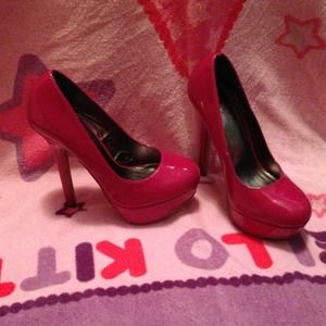 Hot pick pumps 👉traded👈 @yessie1992💗