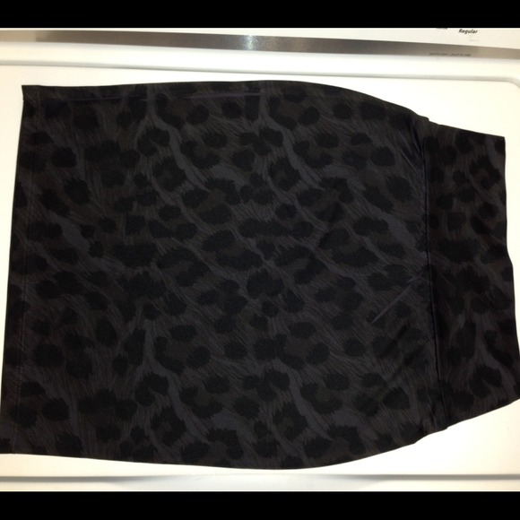 Leopard print high waist pencil skirt