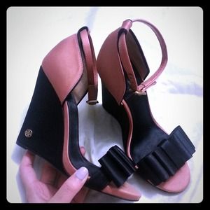 ❌SOLD❌Tory Burch Cicely Wedges💗💗