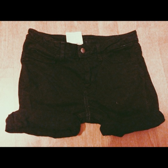 Black High Waist Shorts! - Picture 3 of 3